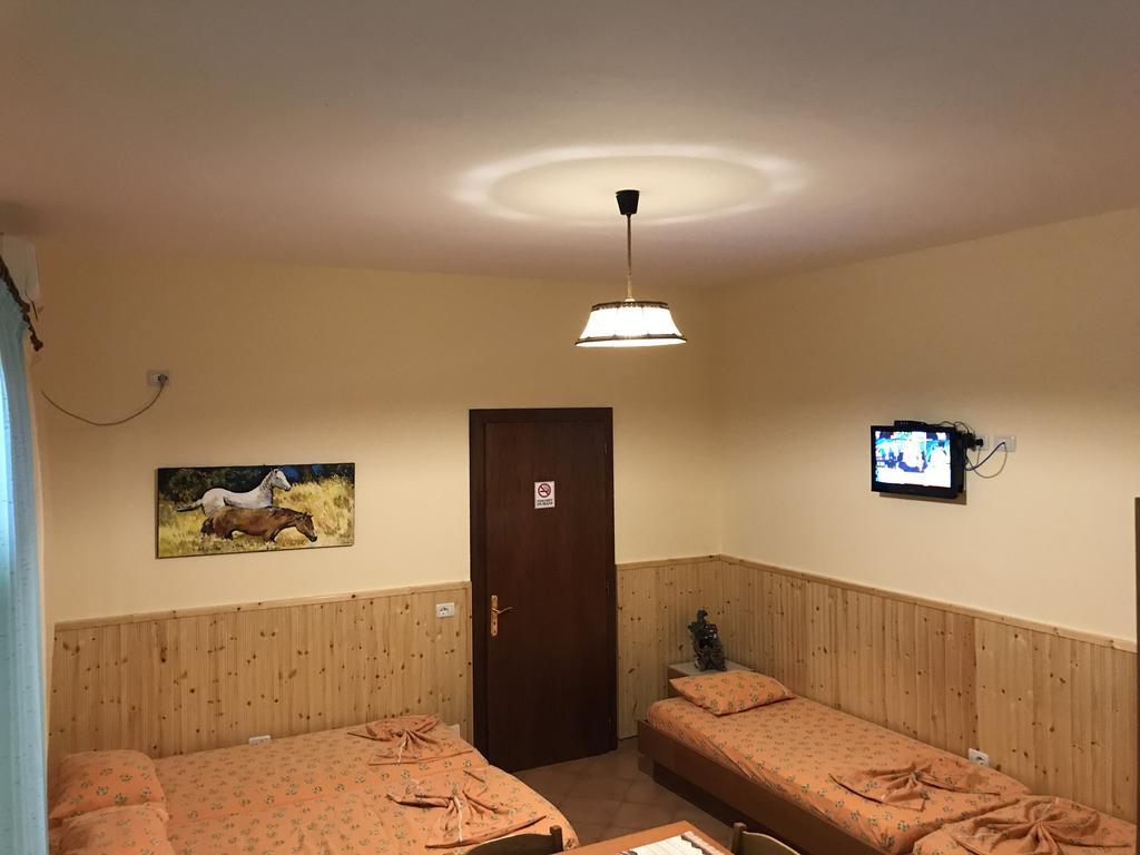 Guroal Holiday House Shengjin Exterior photo