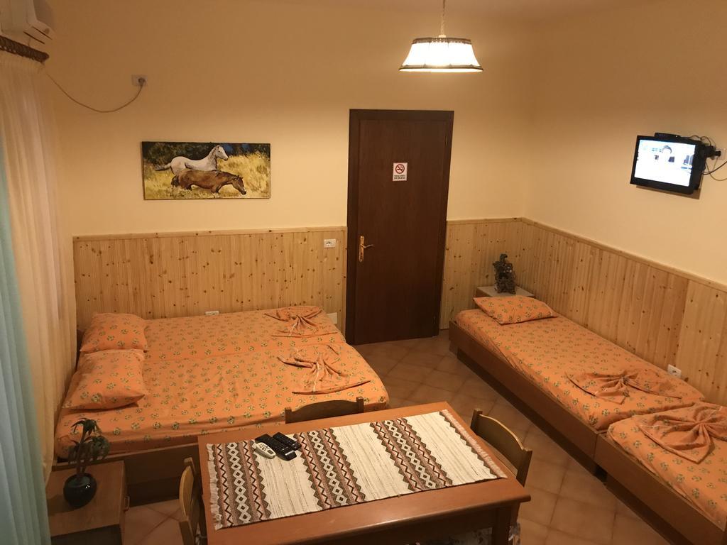 Guroal Holiday House Shengjin Exterior photo